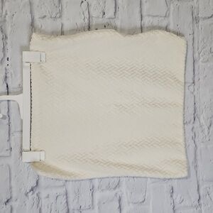 Cream fleece chevron design pillow sham